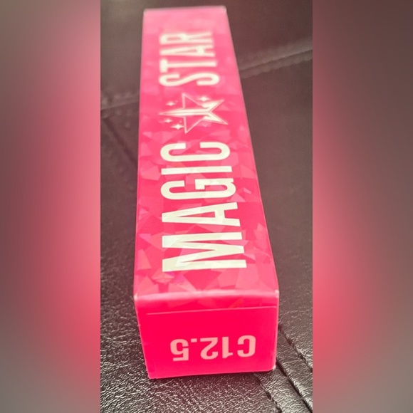 Jeffree Star Other - NIB Jeffree Star Magic Star Concealer C12.5.